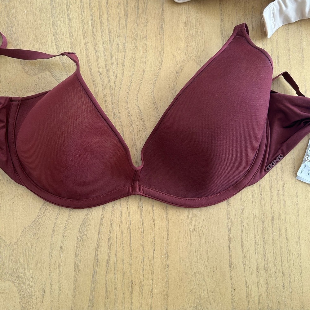 SKIMS Women's Burgundy Bra
